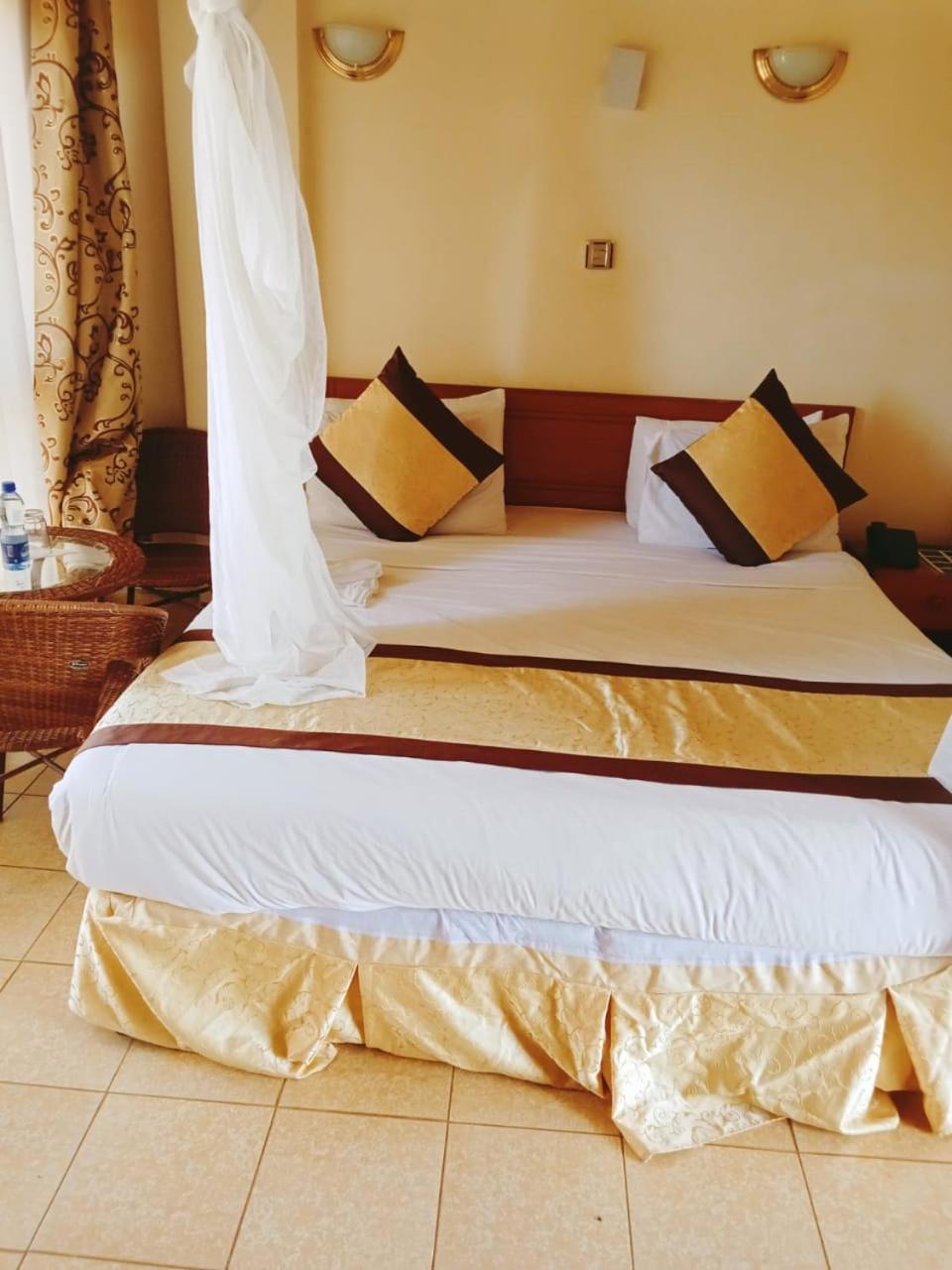 Golden Gates Hotel Thuthuriki المظهر الخارجي الصورة