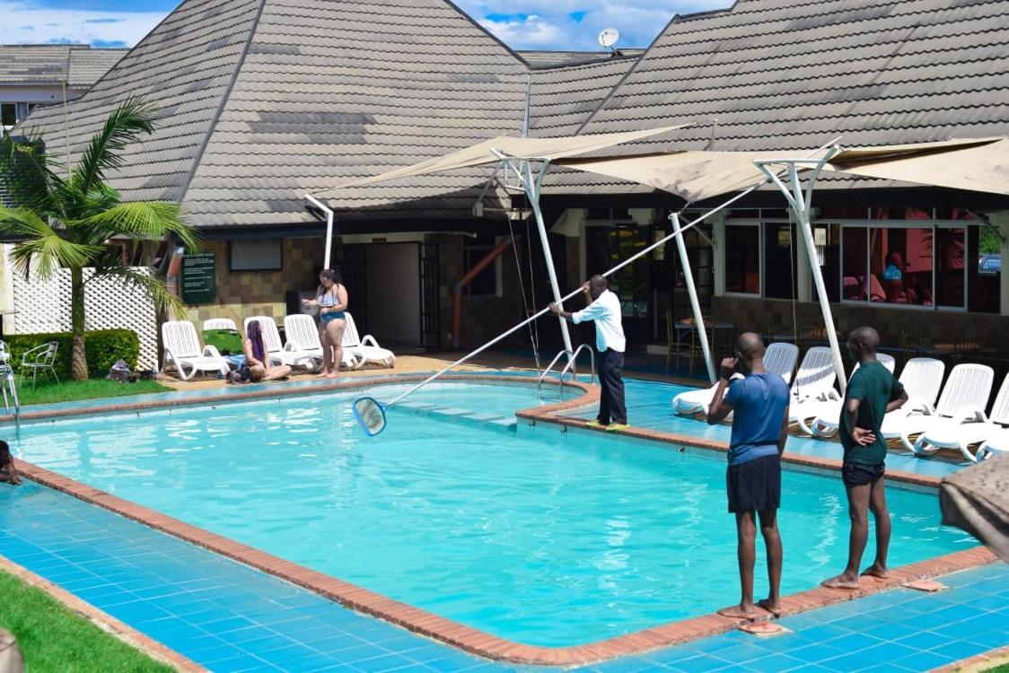 Golden Gates Hotel Thuthuriki المظهر الخارجي الصورة
